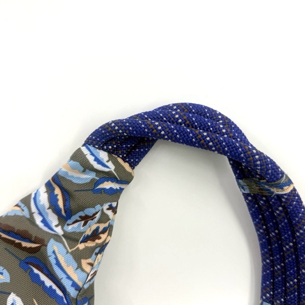 KAVU Gray & Blue Feathers Original Rope Sling Bag Crossbody Backpack EUC - Picture 8 of 8